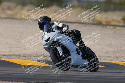 media/Dec-17-2022-SoCal Trackdays (Sat) [[224abd9271]]/Turn 7 Set 1 (1125am)/